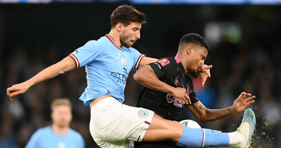 开元棋牌包含巴黎圣日耳曼训练开放日，今晨再遭质疑引欢呼，足总杯在即，资深球员宣示担当的词条